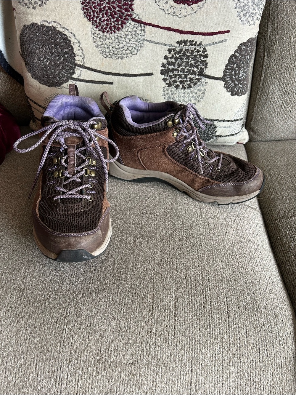 Vionic Women’s Cypress Brown Suede Leather Purple Hiking Boots Shoes Size 8.5